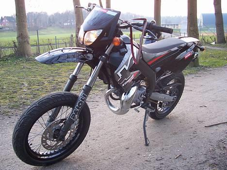 Derbi Senda SM Extreme SOLGT :( billede 5