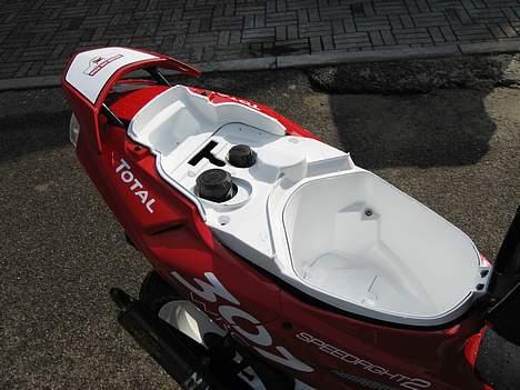 Peugeot Speedfight 2 wrc 307 ac - hjelmboks malet hvid! billede 15