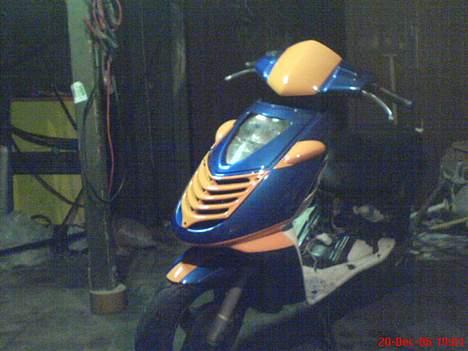 Aprilia Sonic - Byttet til Jog - Blinklys klas, Grill og forskærm. Monteret...! efter min mening er det sygt flot billede 5