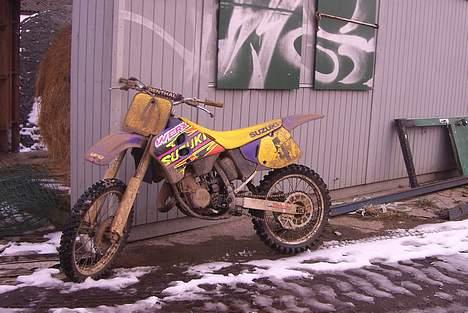 Suzuki RM 125 - Solgt - Efter en træning.. billede 2