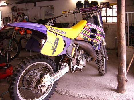 Suzuki RM 125 - Solgt billede 9