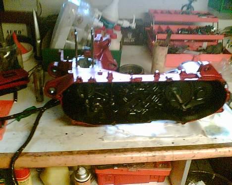 Yamaha Slider HPR !SÆLGES! - da min motor var malet færdig blev sq rigtig pæn når man tænker på det er mig der har malet den :O billede 13