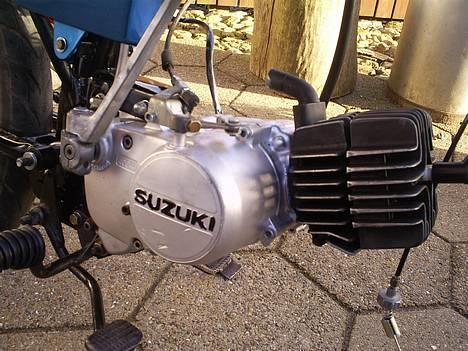 Suzuki samurai 4 takt 50cc - hele motoren.. <´3 billede 3