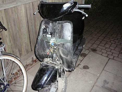 Yamaha Neos BYTTET  - Efter et crash. - December 2006 billede 12