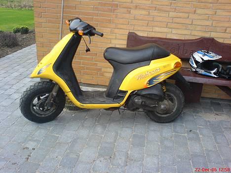 Piaggio Typhoon // BYTTET // - fra siden. Da Jeg lige havde fået den. billede 2