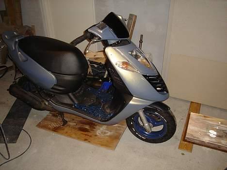 Suzuki Estilete Solgt billede 9