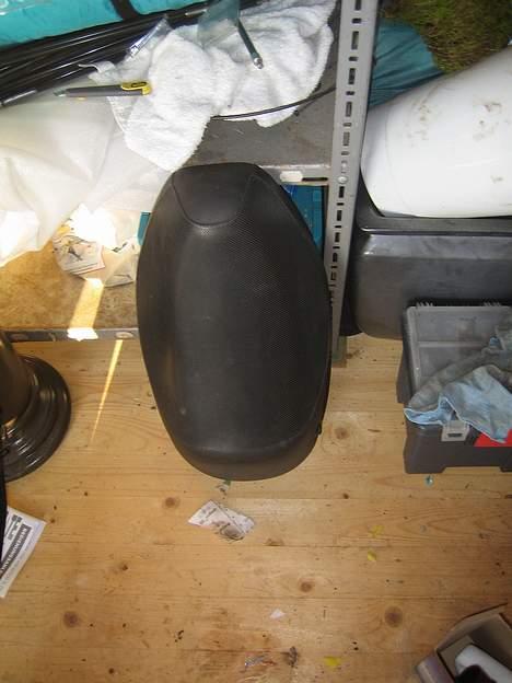 Piaggio Zip Old Sælges i dele - Sæde... billede 3