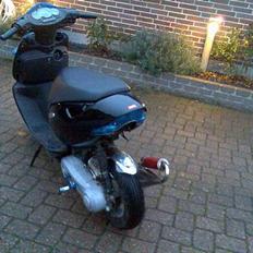 Aprilia Sonic ( SOLGT )