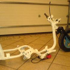 Yamaha ¬ » Jog AS - SOLGT!