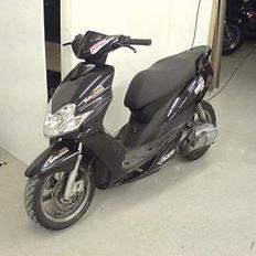 Yamaha jog r (teamspeed) solgt