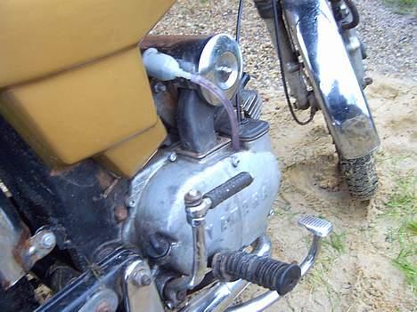 Yamaha 4g DX - det er 2 forskellige tanke og side skjolde den blå er hjemme malet  billede 10