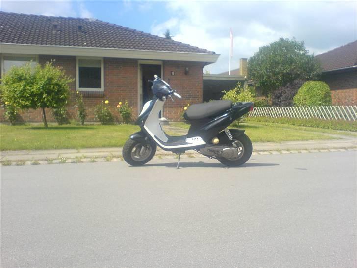 PGO hot 50 billede 3