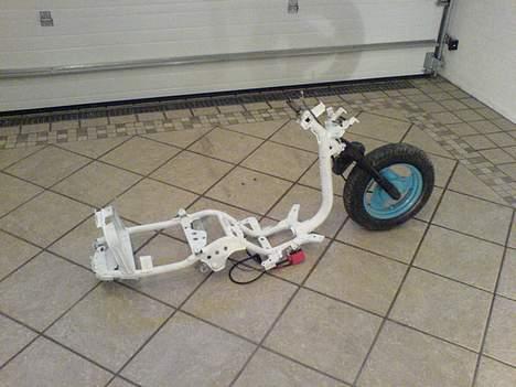 Yamaha ¬ » Jog AS - SOLGT! billede 2