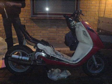 Aprilia Sonic/SR50 HPR - SOLGT - Næsten færdig med projektet.. Bedste ven i baggrunden, K. ;) billede 11