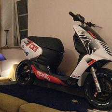 Aprilia Sonic Manston 2 LC SOLGT