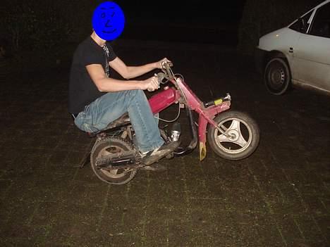 Yamaha passola (ombygget) - nøj se hvor den ka.. ;P billede 5