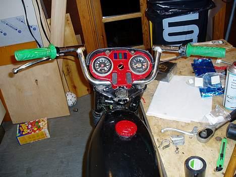 Puch monza juvel - fik lige malet speedometer pladen billede 3