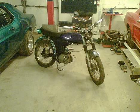 Yamaha FS1 DX  - Yamaha´en.. Hun er fin.. :) billede 3