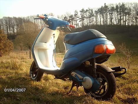 Piaggio zip SOLGT - nu billede 1