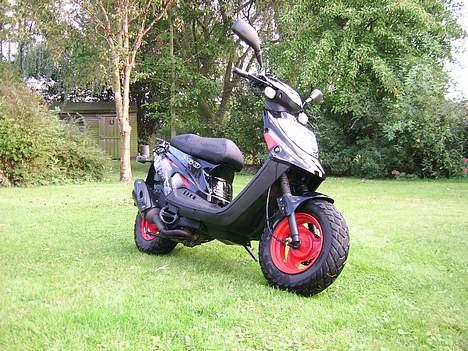 PGO hot 50 stjålet billede 5