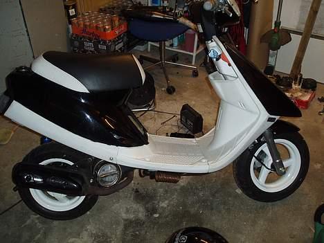 Yamaha jog solgt billede 5