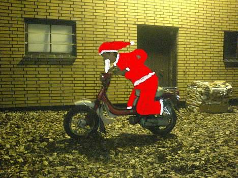 Suzuki fz50 (solgt!) - så er  JuleManden der :D  ogsp kendt som Maxi Frekaen  (Kristian J i venne listen) billede 9