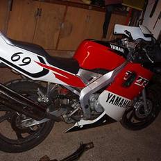 Yamaha TZR Solgt