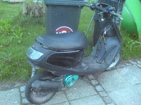 Yamaha jog space SOLGT billede 5