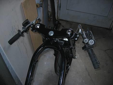 Suzuki Street magic NX *solgt* - det dejlige clip-on styr .. det er et must på en street !! billede 6