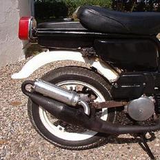 Suzuki fz50