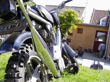 Suzuki FZ50 billede 1