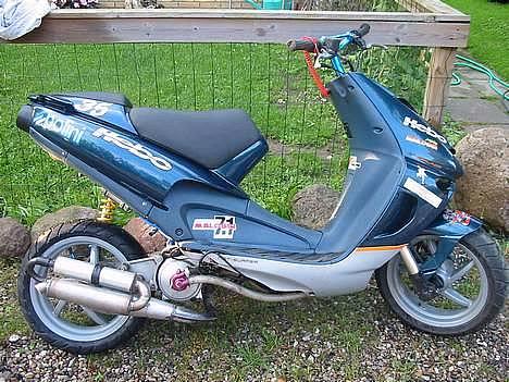 Aprilia sr50(lc)//SOLGT\\  - min fede kværn set fra siden. billede 1