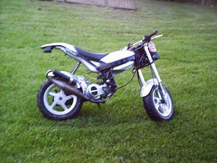 {{currentPhoto.altText}} billede {{currentPhoto.number}}