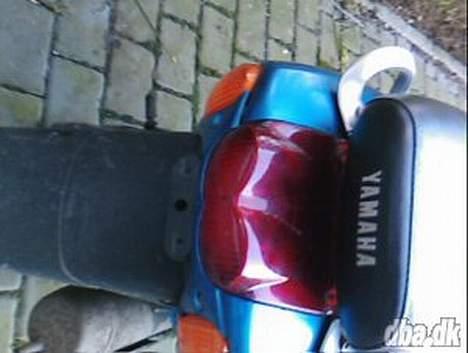 Yamaha neos ##stjålet## d.28/01 - min baglygte heh skal ha en luxus look på heh  billede 3