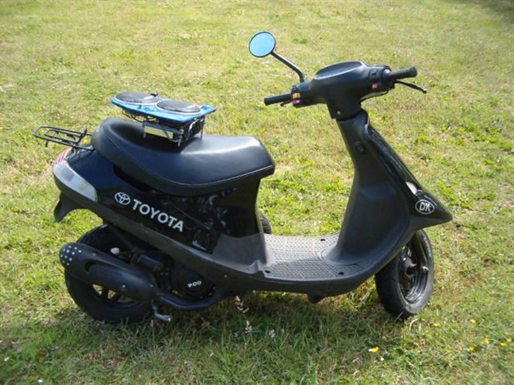 PGO Comet (Solgt for 3000kr)  - Som den stå nu!!! fra Højre billede 3