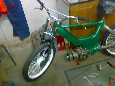 Puch Maxi *Til salg*  - Der kommer en mindre saddel på, da den anden er pisse grim og stor!  billede 3