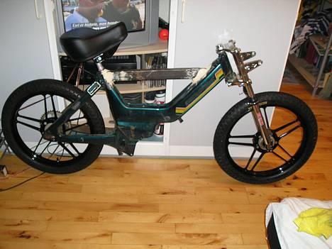 Puch Maxi k *PROJEKT* FØR - skal slibes og lakeres billede 1