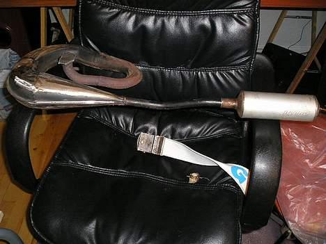 Puch Maxi k *PROJEKT* FØR - Min udstødning som skal slibes og lakeres med sort varmefast lak billede 7