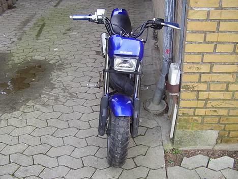 Suzuki street magic *solgt* - lige da jeg havde fået den inden jeg gik igang med projekt billede 1