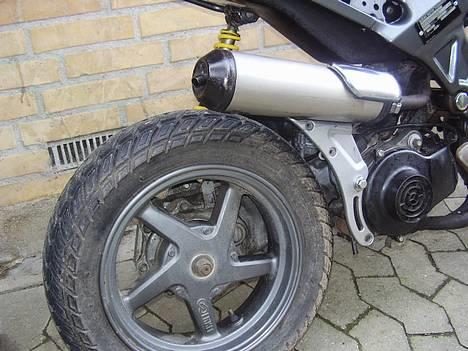 Suzuki street magic *solgt* - lige da jeg havde fået den inden jeg gik igang med projekt billede 2