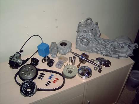 Yamaha Jog Fs - Næsten Alle Delene, Der er et stykke vej endnu.. billede 4