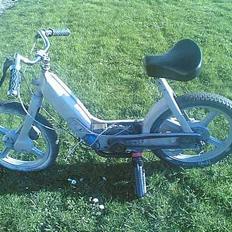 Vespa ciao (Dele knallert)