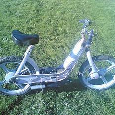 Vespa ciao (Dele knallert)