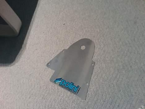 Aprilia Sonic - SOLGT - Ting som jeg havde til at ligge og som bliver smidt på sonic`en, når den er klar til det :) billede 9