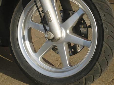 Yamaha jog r solgt billede 4