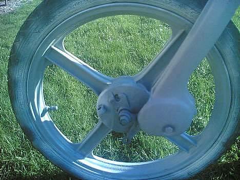 Vespa ciao (Dele knallert) - dårlig maler ;) billede 4