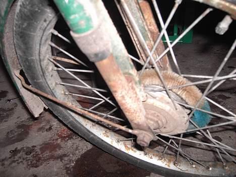 Puch Maxi K E50 - Den er vist RIMELIG rusten her var...?! billede 3