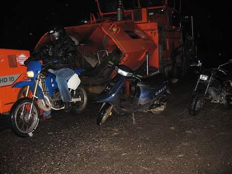 Suzuki Smx - Byttet til NRG  - Vi lige ude og trille ved noget nybyggeri :) billede 13