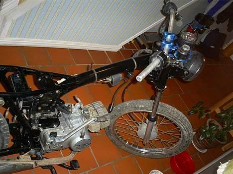 Suzuki samurai 4 takt 50cc - det begynder at tage form nu  :-) billede 5