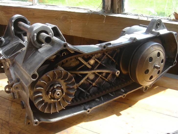 Yamaha Jog R - Projekt - godt igang billede 1